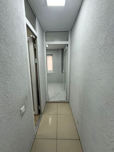 уч: Ижарага берем Аренда офисов, 58 м², Турак комплексинде, Өзүнчө кире бериши менен — 8