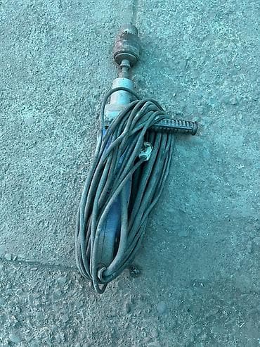 Генераторлор: Сетевой дрель-миксер с длинным кабелем СССР Описание: - Электрическая — 2