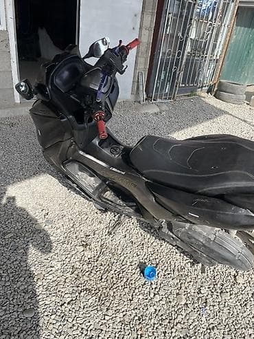ск шерой: Скутер LYMOTO (черный), макси-класс, автомат. Z Max 200 куб на ходу — 4