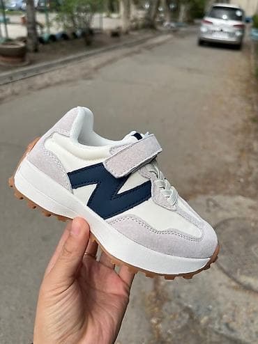 nike tech fleese: Размеры : 30 
Цена  — 3