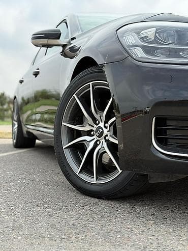 молдинги е39: Kia K9: 2018 г., 3.8 л, Автомат, Бензин, Седан — 9