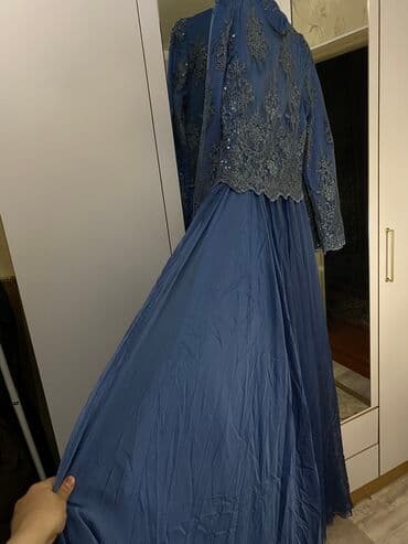 коктейльное платье синего цвета: Бальное платье, Длинная модель, цвет - Голубой, L, В наличии — 11