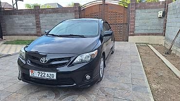 Toyota Corolla: 2012 г., 1.8 л, Автомат, Бензин, Седан — 2