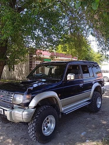 range over: Mitsubishi Pajero: 1993 г., Механика, Дизель, Внедорожник — 1