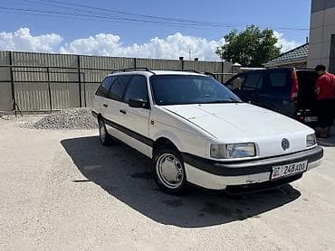 Volkswagen Passat Variant: 1992 г., 1.8 л, Механика, Бензин, Универсал