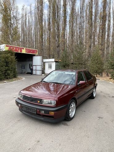обмен авто на земельный участок: Volkswagen Vento: 1993 г., 1.8 л, Механика, Бензин, Седан — 1