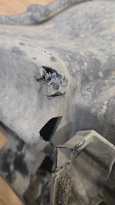 Автохимия: Фара оригинал на Лексус ЛКС 570 после дтп, Фара на Lexus LX 570 — 3