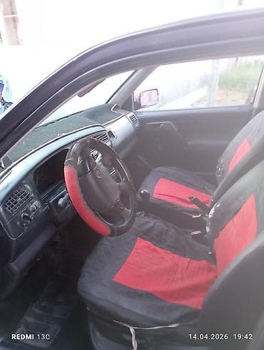 m5 e60: Volkswagen Golf: 1993 г., 1.8 л, Ручные, Бензин, Хэтчбэк — 5