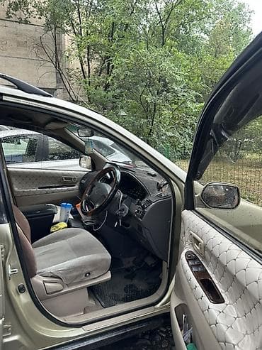 Унаа сатуу: Toyota Ipsum: 2001 г., 2 л, Автомат, Бензин, Вэн/Минивэн — 3