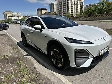 byd plus: Changan : 2025 г., 1.5 л, Гибрид — 2