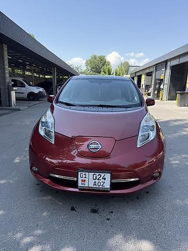 bud e9: Nissan Leaf: 2013 г., Автомат, Хэтчбэк — 2
