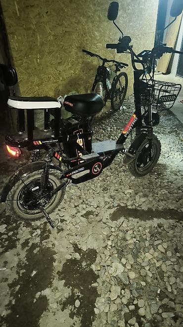 моторка: Электроскутер PENTRO (городской/утилитарный) Основные особенности: - — 5