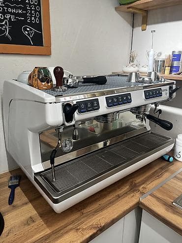 карл маркс: Продажа бизнеса Кофейня, Вместе с: Оборудование и мебель — 7