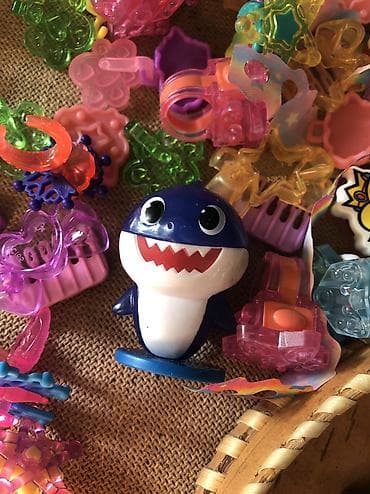 kinder: Продаю большой лот игрушек из Kinder Surprise, всего 106 штук. В — 7