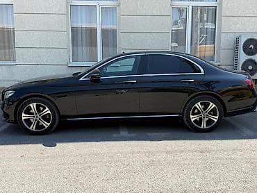 e53 4 8: Mercedes-Benz 220: 2019 г., 2.2 л, Автомат, Дизель, Седан — 3