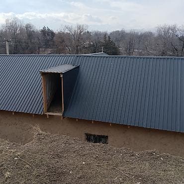 дома в горах: Под бизнес; рядом построится спортивный комплекс 3го уровня Продаётся — 2