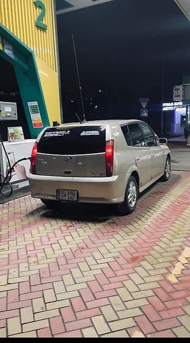 3 uzt: Toyota Opa: 2000 г., 1.8 л, Автомат, Бензин, Хэтчбэк — 2