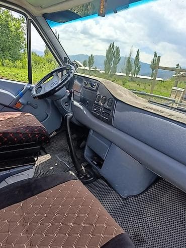 эвакуатор продаю спринтер: Грузовик, Mercedes-Benz, Дубль, 3 т, Б/у — 4