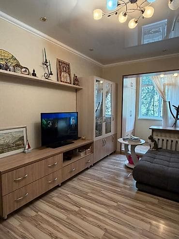 3 комнаты, 68 м², 106 серия улучшенная, 1 этаж, Косметический ремонт