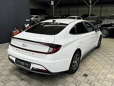 sonata: Hyundai Sonata: 2021 г., 2 л, Автомат, Гибрид, Фастбек — 3