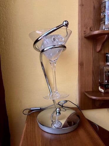 стеклянные формы: Продаю эксклюзивную барную лампу в идеальном состоянии в форме бокала — 1
