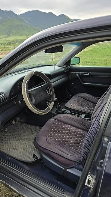 Унаа: Audi 100: 1993 г., 2 л, Кол менен иштөөчү, Бензин, Седан — 8
