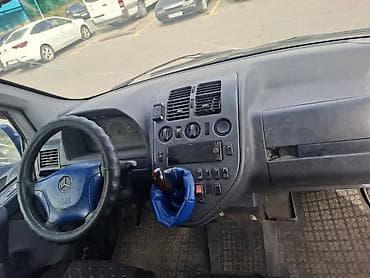 Транспорт: Mercedes-Benz Vito: 2003 г., 2.2 л, Механика, Дизель, Фургон — 7