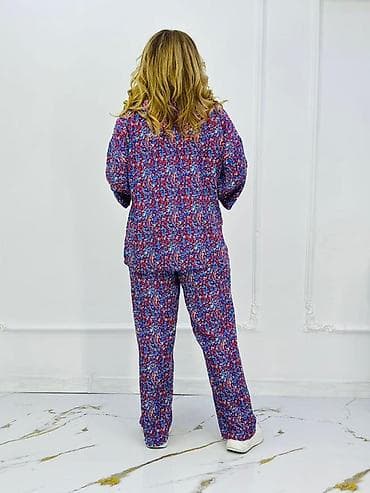 Жеке буюмдар: Шым менен костюм, Түз, Футболка, Кытай, Жай — 3