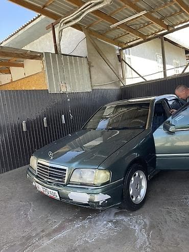 Mercedes-Benz C-Class: 1993 г., 1.8 л, Кол менен иштөөчү, Бензин, Седан — 2