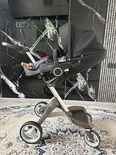 бу кийимдер: Прогулочная коляска Stokke Xplory с высокой посадкой. Особенности: - — 2