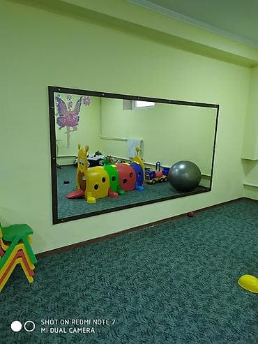 Настенные зеркала на заказ