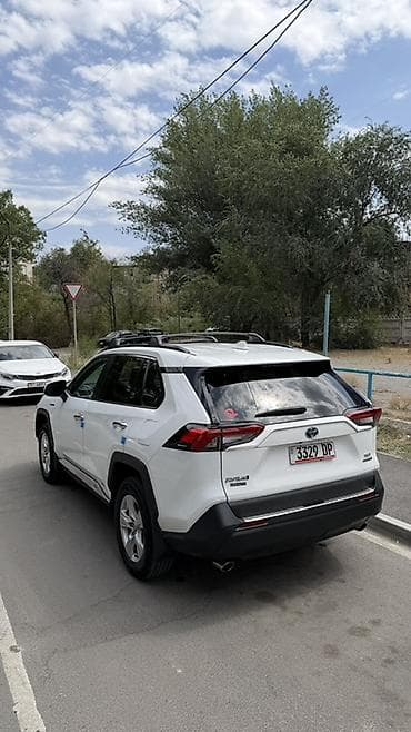 5: Toyota RAV4: 2021 г., 2.5 л, Вариатор, Гибрид, Кроссовер — 4