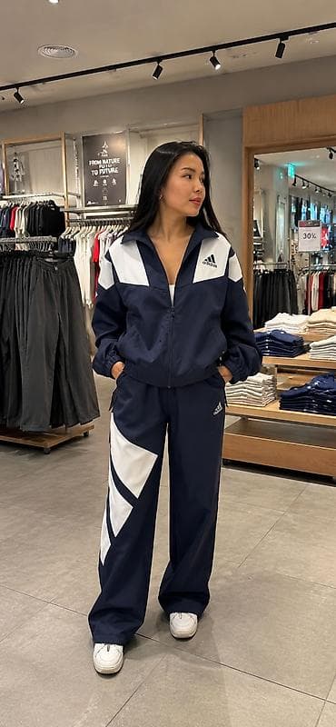 nike tech flece: Женский спортивный костюм Adidas - Комплект: ветровка на молнии + — 1