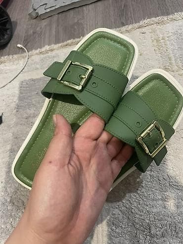 Новые Женские
- Размер указан 40-41, но они маломерки скорее на 39 at lalafo.kg Новые Женские
- Размер указан 40-41, но они маломерки скорее на 39