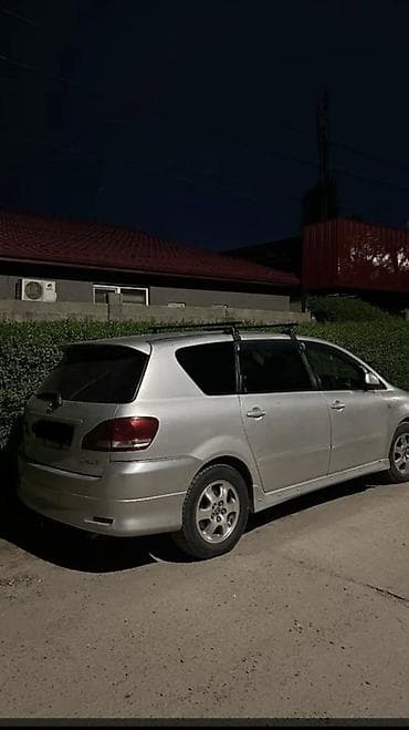генератор ипсум: Toyota Ipsum: 2001 г., 2.4 л, Автомат, Бензин, Минивэн — 2