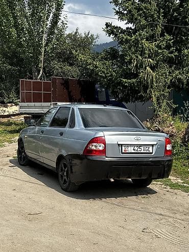 Унаа: ВАЗ (ЛАДА) Priora: 2008 г., 1.6 л, Кол менен иштөөчү, Бензин, Хетчбек — 4