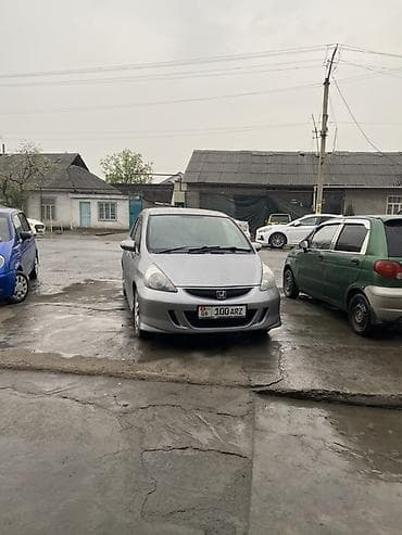 10 r20: Honda Fit: 2004 г., 1.5 л, Вариатор, Бензин, Хэтчбэк — 3