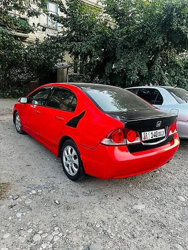 01: Honda Civic: 2006 г., 1.8 л, Автомат, Бензин, Седан — 3