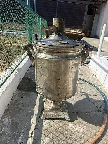 старые самовары: Самовар угольный (дровяной), металлический, большой. Высота: 85 см — 2