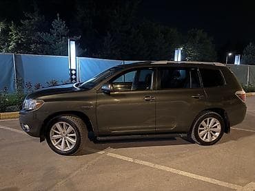 гибрит центр: Toyota Highlander: 2010 г., 3.3 л, Гибрид, Кроссовер — 3
