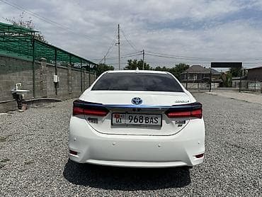 скорый: Toyota Corolla: 2022 г., 1.8 л, Вариатор, Гибрид, Седан — 9