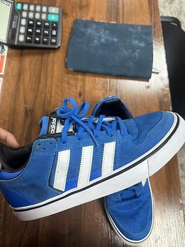 adidas stan smith: Кроссовки adidas Originals - Модель в скейт-стиле с фирменными тремя — 4