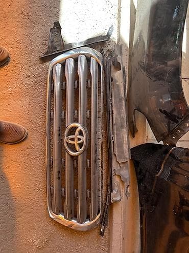 решотка на стрим: Комплект передних фар Toyota — 3