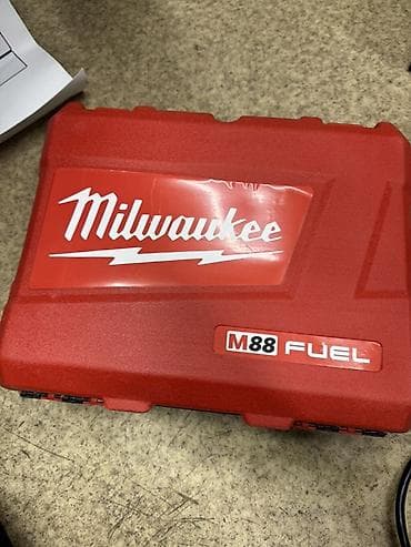 Араалар: Аккумуляторная угловая шлифмашина Milwaukee M88 FSAG125XB Болгарка — 5