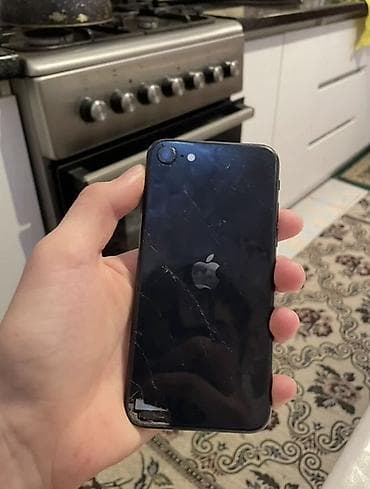 ipod 6: IPhone SE 2022, Б/у, 64 ГБ, Черный, 75 % — 2