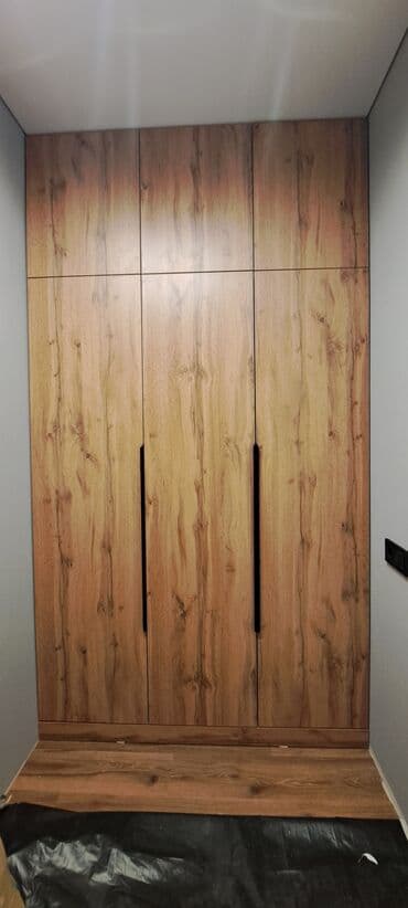 бишкек эмерек: Буйрутма эмеректер, Конок бөлмөсү, Үстөл үстү, Шкаф, Илгичтер — 10