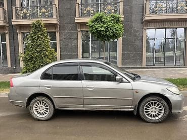 Honda Civic: 2004 г., 1.6 л, Ручные, Бензин, Седан