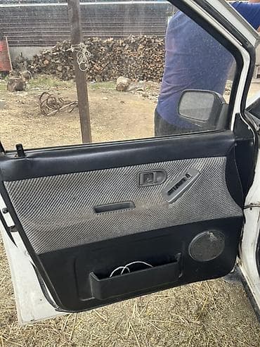 митсубиси спейс стар: Nissan Prairie: 1990 г., 2 л, Ручные, Бензин, Минивэн — 5