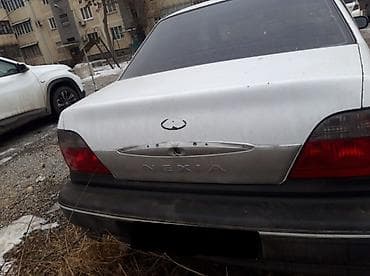 mazda 623: Daewoo Nexia: 1996 г., 1.5 л, Механика, Газ, Седан — 4