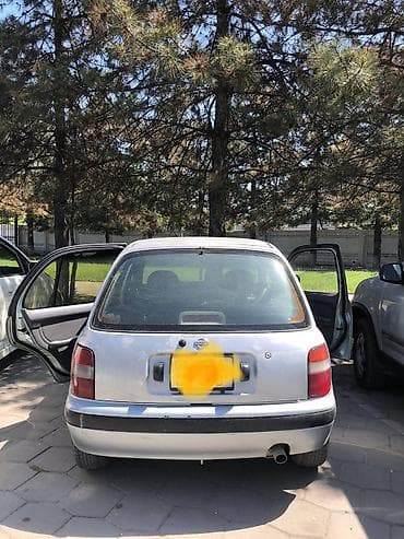 сиденья на голф: Nissan March: 1996 г., Автомат, Бензин, Хэтчбэк — 3